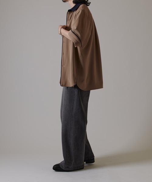 Lui's（ルイス）の「パイピングクレリック半袖シャツ（シャツ/ブラウス・メンズ・グレー/ベージュ/ホワイト・S/M）」の9枚目の写真