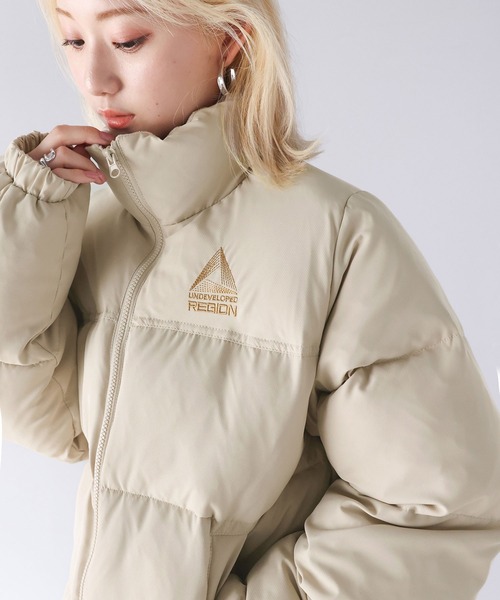 classicalelf（クラシカルエルフ）の「軽くて暖かい真冬の味方。中綿フェイクダウンオーバーサイズジャケット（ダウンジャケット/コート・レディース・ベージュ/ホワイト系その他/ブラック・LARGE/MEDIUM/SMALL/X-LARGE）」の2枚目の写真