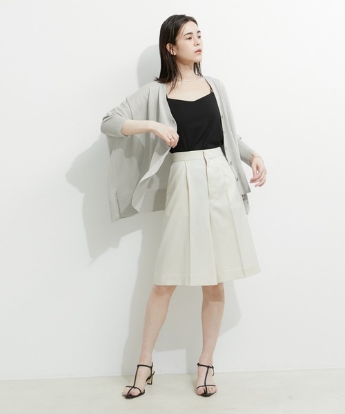 le cercle ADAM ET ROPE'(ルセルクルアダムエロペ)の「シアーラメカーディガン(カーディガン/ボレロ・レディース・ライトグレー/ブラック系その他/ブラウン系その他/ブルー系その他4・FREE)」の8枚目の写真