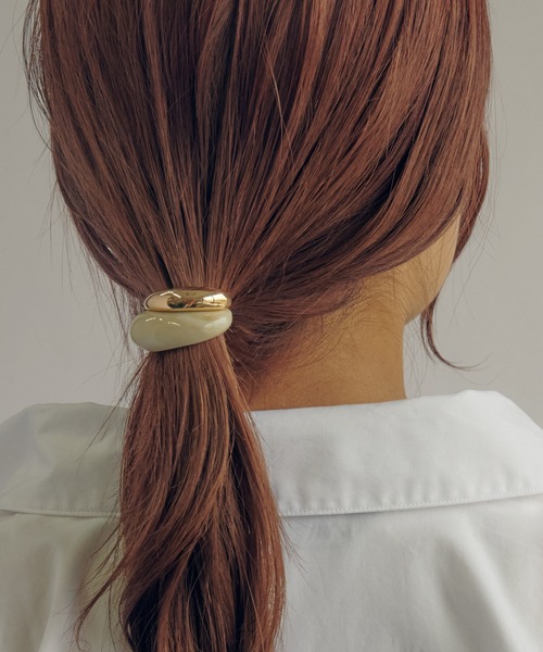 いちご畑のきつねさんラウンドレジンヘアゴム