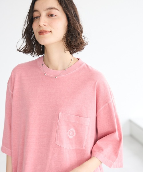 CRAFT STANDARD BOUTIQUE（クラフトスタンダードブティック）の「【ユニセックス】エンブレム刺繍ポケットTEE（Tシャツ/カットソー・レディース・ベージュ/ピンク/カーキ/オフホワイト/チャコールグレー/ブルー・M/L/XL）」の6枚目の写真