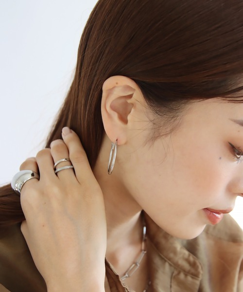 abaskdesign(アバスクデザイン)の「金属アレルギー対応 選べるサイズ シンプルフープステンレスピアス(ピアス(両耳用)・レディース・シルバー/ゴールド/シルバー系その他/ゴールド系その他・MEDIUM/LARGE)」の11枚目の写真