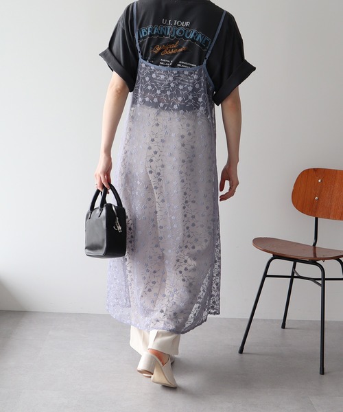 earth music&ecology（アースミュージックアンドエコロジー）の「チュールレースレイヤードキャミドレ（ワンピース・レディース・アイボリー/ブラック/グレイッシュブルー・FREE）」の4枚目の写真