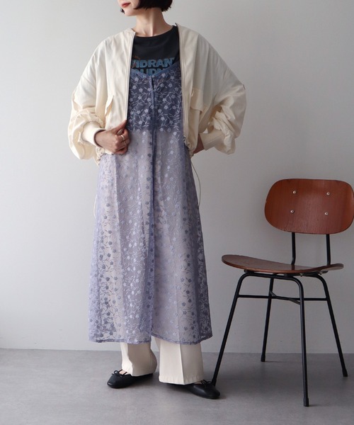 earth music&ecology（アースミュージックアンドエコロジー）の「チュールレースレイヤードキャミドレ（ワンピース・レディース・アイボリー/ブラック/グレイッシュブルー・FREE）」の19枚目の写真