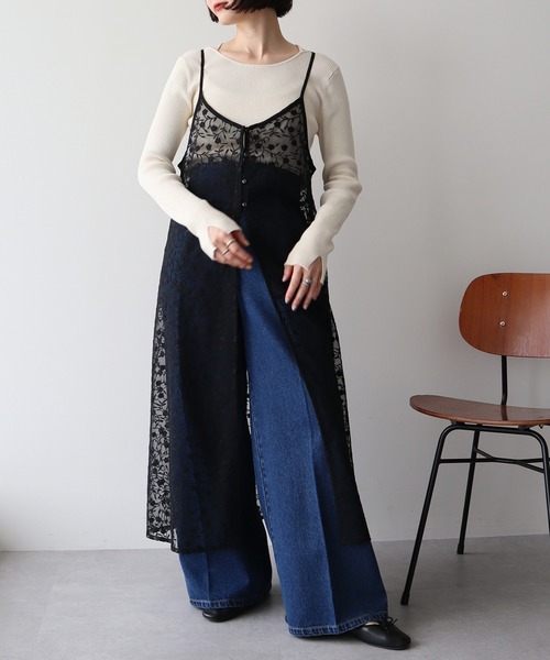 earth music&ecology（アースミュージックアンドエコロジー）の「チュールレースレイヤードキャミドレ（ワンピース・レディース・アイボリー/ブラック/グレイッシュブルー・FREE）」の17枚目の写真