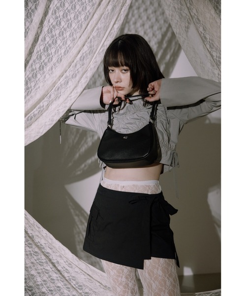 LAGUA GEM(ラグアジェム)の「METAL MOTIF バッグ(ショルダーバッグ・レディース・ホワイト/ブラック/シルバー・FREE)」の4枚目の写真