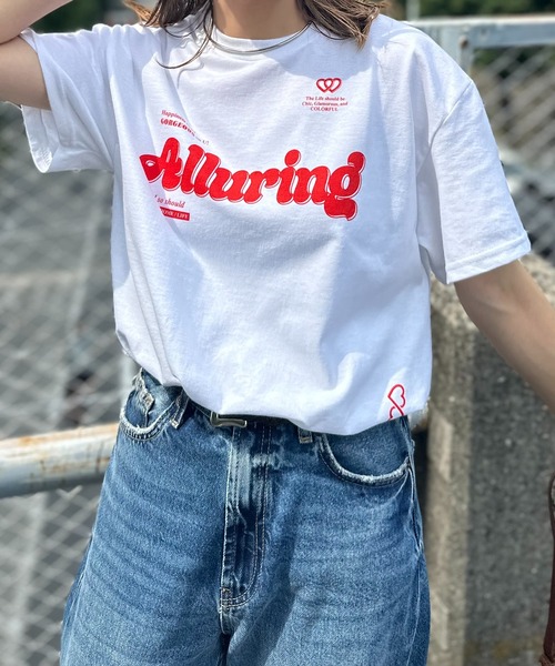 mi via loca(ミヴィアロカ)の「GILDAN ハート+Alluringロゴ半袖Tシャツ 【PT NO. MVL048 ※2A】(Tシャツ/カットソー・レディース・オフホワイト/ナチュラル/ブラック/サックスブルー・MEDIUM/LARGE)」の7枚目の写真