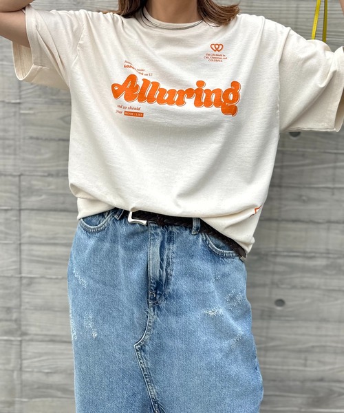 mi via loca(ミヴィアロカ)の「GILDAN ハート+Alluringロゴ半袖Tシャツ 【PT NO. MVL048 ※2A】(Tシャツ/カットソー・レディース・オフホワイト/ナチュラル/ブラック/サックスブルー・MEDIUM/LARGE)」の20枚目の写真