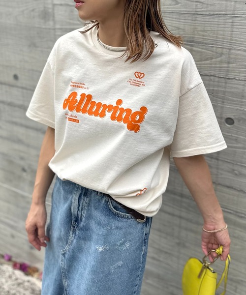 mi via loca(ミヴィアロカ)の「GILDAN ハート+Alluringロゴ半袖Tシャツ 【PT NO. MVL048 ※2A】(Tシャツ/カットソー・レディース・オフホワイト/ナチュラル/ブラック/サックスブルー・MEDIUM/LARGE)」の21枚目の写真