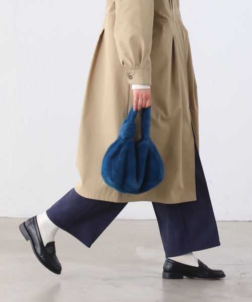 Kelen（ケレン）の「「KELEN/ケレン」ノットデザイン エコファーバッグ（トートバッグ・レディース・ライトカーキ/ピンク/オレンジ/ブルー・FREE）」の3枚目の写真