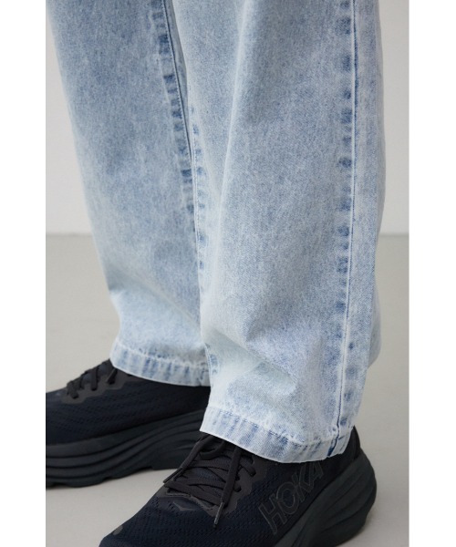 AZUL by moussy(アズールバイマウジー)の「AZUL DENIM リラックスワイドデニム(デニムパンツ・メンズ・ブラック/ブルー/ライトブルー・FREE)」の4枚目の写真