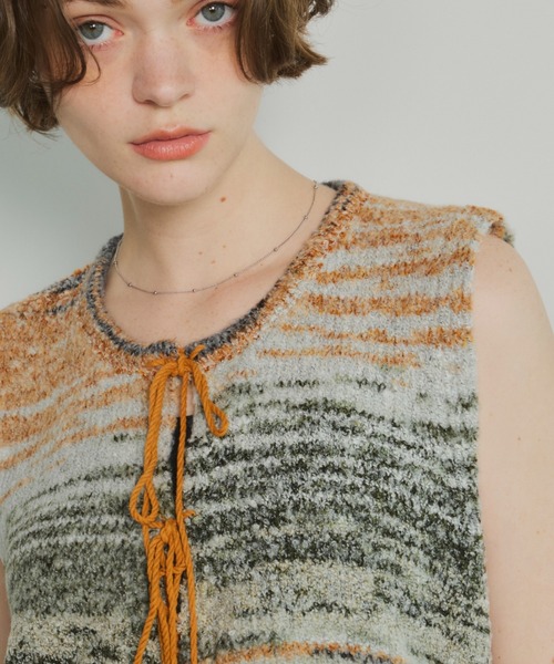 Unitage（ユニテージ）の「ブークレグラデーションニットベスト（ベスト・レディース・グレー/ブルー・FREE）」の14枚目の写真