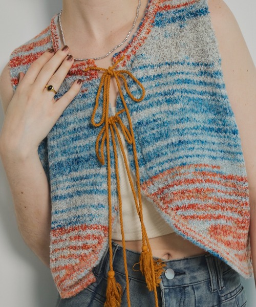 Unitage（ユニテージ）の「ブークレグラデーションニットベスト（ベスト・レディース・グレー/ブルー・FREE）」の9枚目の写真