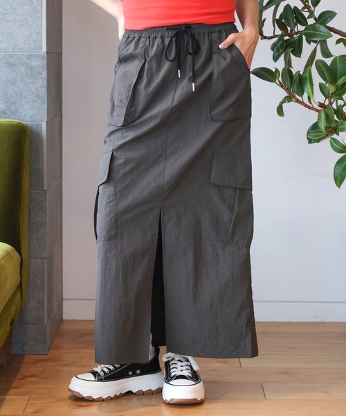 3.3 Field Trip （3.3フィールドトリップ）の「3.3 Field Trip／ナイロンカーゴロングスカート（スカート・レディース・チャコール/ブラック・FREE）」の16枚目の写真