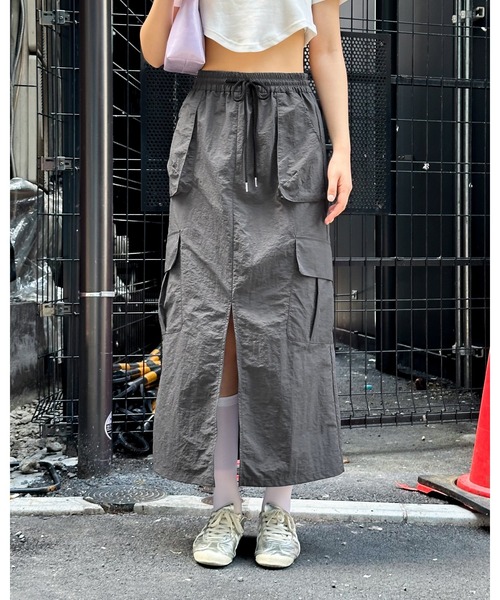 3.3 Field Trip （3.3フィールドトリップ）の「3.3 Field Trip／ナイロンカーゴロングスカート（スカート・レディース・チャコール/ブラック・FREE）」の9枚目の写真