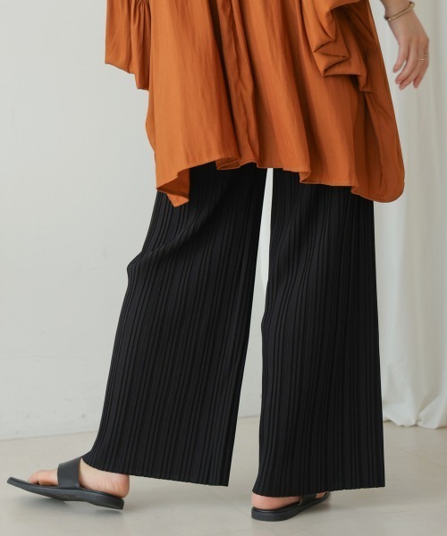 Bou Jeloud（ブージュルード）の「プリーツパンツ（その他パンツ・レディース・オフホワイト/ブラック/グレイッシュベージュ・M）」の20枚目の写真