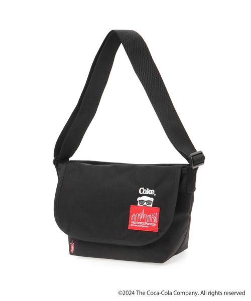 Manhattan Portage(マンハッタンポーテージ)の「Nylon Messenger Bag JR Back pocket Coca-Cola(メッセンジャーバッグ・メンズ・ブラック・SMALL)」の11枚目の写真