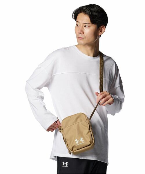 UNDER ARMOUR(アンダーアーマー)の「UAルードン ライト クロスボディ(ライフスタイル/メンズ/レディース)(ショルダーバッグ・レディース・ブラウン系・ONESIZE)」の2枚目の写真