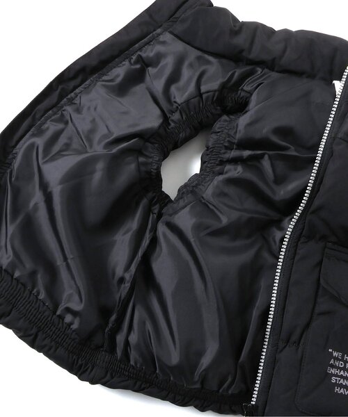 BREEZE(ブリーズ)の「【WEB限定】ふわ軽インサレーションベスト(ダウンベスト・キッズ・カーキ/ブラック/レインボー/イエロー/パープル・140/130/120/110/100/90/80)」の10枚目の写真