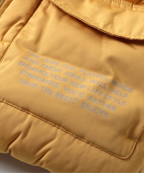 BREEZE(ブリーズ)の「【WEB限定】ふわ軽インサレーションベスト(ダウンベスト・キッズ・カーキ/ブラック/レインボー/イエロー/パープル・140/130/120/110/100/90/80)」の21枚目の写真