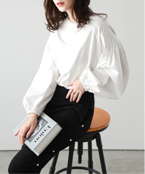 La-gemme（ラジェム）の「タックスリーブブラウス（Tシャツ/カットソー・レディース・ホワイト/ブラック・フリー）」の15枚目の写真