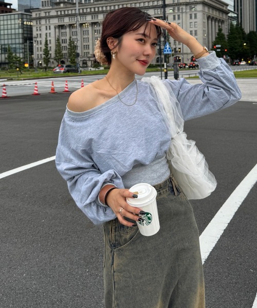 efill（エフィル）の「シンプル オフショル スウェット（Tシャツ/カットソー・レディース・グレー/ブラック・FREE）」の20枚目の写真