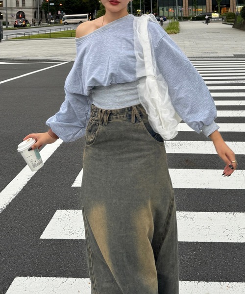 efill（エフィル）の「シンプル オフショル スウェット（Tシャツ/カットソー・レディース・グレー/ブラック・FREE）」の10枚目の写真