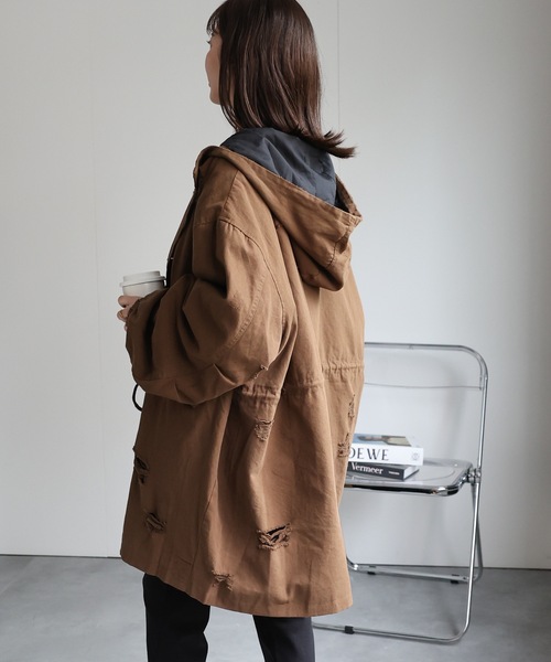 CREARE -LINO-（クレアーレリノ）の「＜ユニセックス＞ダメージ加工ミリタリーコート/フード付き/微起毛（その他アウター・レディース・ブラウン/アイボリー・FREE）」の19枚目の写真