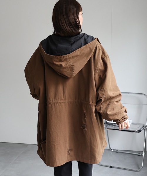 CREARE -LINO-（クレアーレリノ）の「＜ユニセックス＞ダメージ加工ミリタリーコート/フード付き/微起毛（その他アウター・レディース・ブラウン/アイボリー・FREE）」の20枚目の写真