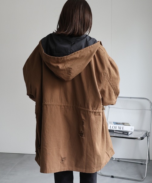 CREARE -LINO-（クレアーレリノ）の「＜ユニセックス＞ダメージ加工ミリタリーコート/フード付き/微起毛（その他アウター・レディース・ブラウン/アイボリー・FREE）」の21枚目の写真