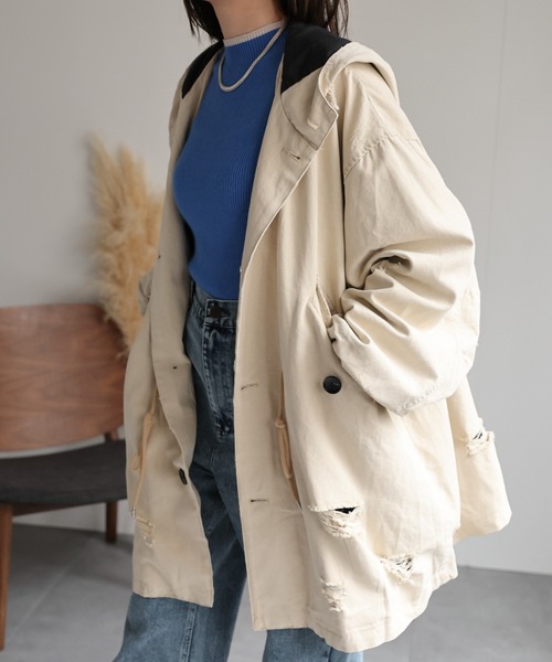 CREARE -LINO-（クレアーレリノ）の「＜ユニセックス＞ダメージ加工ミリタリーコート/フード付き/微起毛（その他アウター・レディース・ブラウン/アイボリー・FREE）」の10枚目の写真