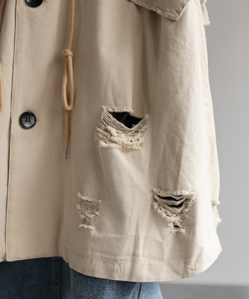 CREARE -LINO-（クレアーレリノ）の「＜ユニセックス＞ダメージ加工ミリタリーコート/フード付き/微起毛（その他アウター・レディース・ブラウン/アイボリー・FREE）」の9枚目の写真