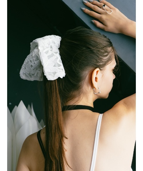 Square Lace Chouchou 'Helen'（シュシュ）｜SYKIA（シキア）の