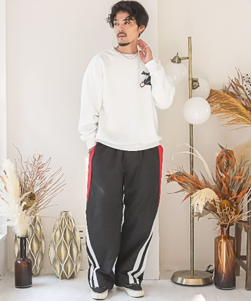 LUXSTYLE(ラグスタイル)の「裏起毛ビリヤードグラフィティアート発泡プリントトレーナー(スウェット・メンズ・ホワイト/ブラック・M/L)」の20枚目の写真