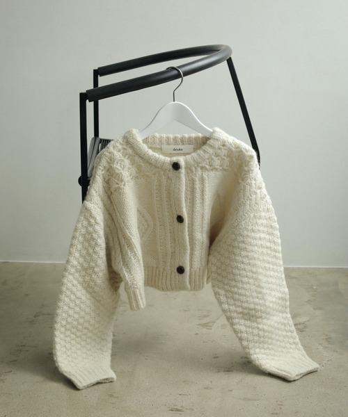 新品 anuke Cable Knit Cardigan ivo 新品 anuke Cable Knit Cardigan ivo - メルカリ