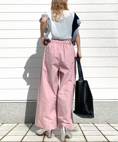 Q(キュー)の「フェイクレザーホーボーバッグ(ボディバッグ/ウエストポーチ・レディース・ベージュ/オリーブ/ブラック・ONE SIZE)」の16枚目の写真