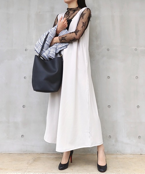 Q(キュー)の「フェイクレザーホーボーバッグ(ボディバッグ/ウエストポーチ・レディース・ベージュ/オリーブ/ブラック・ONE SIZE)」の21枚目の写真