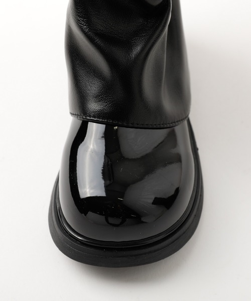 URBAN CHERRY(アーバンチェリー)の「ロングギャザーブーツ(ブーツ・キッズ・ブラウン/ブラック・17.5cm/18.0cm/18.5cm/19.5cm/20.0cm/20.5cm/21.0cm/22.0cm/22.5cm)」の14枚目の写真