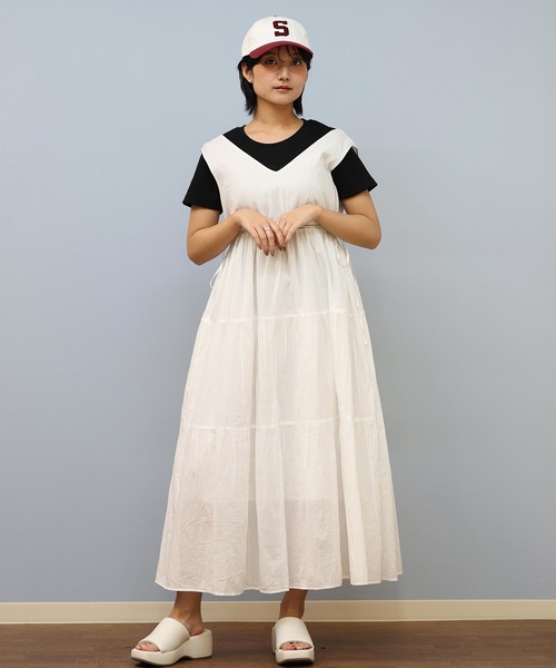 ムラサキスポーツ(ムラサキスポーツ)の「RIKKA FEMME/リッカファム バックオープンティアードワンピース RF25SS25(ワンピース・レディース・アイボリー/ブラック/オレンジ・FREE)」の5枚目の写真