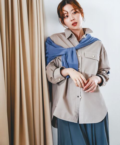 le.coeur blanc（ルクールブラン）の「パールボタンシャツ（シャツ/ブラウス・レディース・カーキオリーブ/サックスブルー/ブルー/ベージュ/ダークグレー/ダークブラウン/ブルー系その他/ブラック・38）」の13枚目の写真