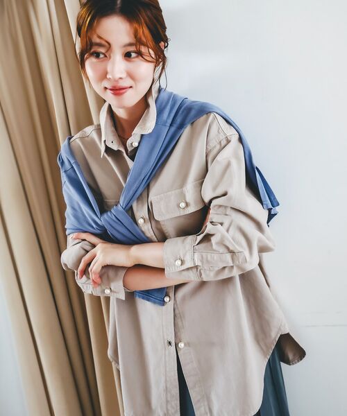 le.coeur blanc（ルクールブラン）の「パールボタンシャツ（シャツ/ブラウス・レディース・カーキオリーブ/サックスブルー/ブルー/ベージュ/ダークグレー/ダークブラウン/ブルー系その他/ブラック・38）」の15枚目の写真