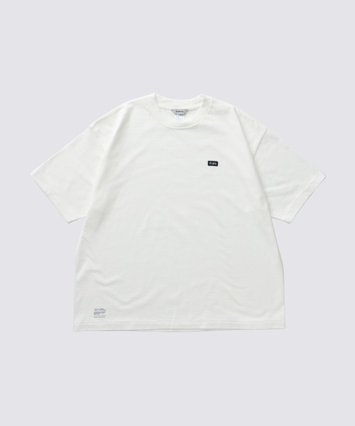 FIDELITY(フィデリティ)の「MINIMAL EMB TUBE TEE / 半袖ワッペンTシャツ(Tシャツ/カットソー・メンズ・ネイビー/ホワイト/アイボリー/ブラック・LARGE/MEDIUM)」の2枚目の写真
