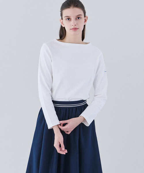 ORCIVAL(オーシバル)の「ORCIVAL | コットンロード フレンチバスクシャツ WOMEN(Tシャツ/カットソー・レディース・アイボリー/ブルー系その他/ブラック系その他/ブラック/ホワイト/レッド系その他/イエロー系その他/グレー系その他/レッド系その他2/ホワイト系その他5・2/1/0)」の2枚目の写真