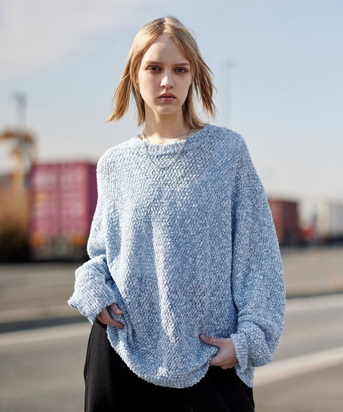 ROCHEM（ローシェン）の「透かし編みメランジクルーネックニット（ニット/セーター・メンズ・ブラック/グレー系/ブルー系/ブラック系1・XS/S/M/L）」の4枚目の写真