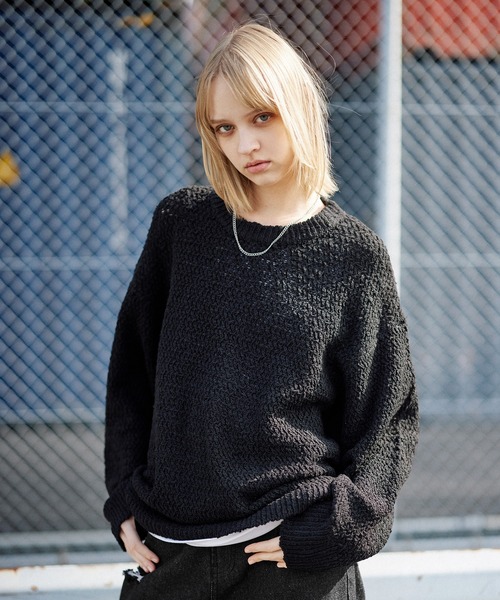 ROCHEM（ローシェン）の「透かし編みメランジクルーネックニット（ニット/セーター・メンズ・ブラック/グレー系/ブルー系/ブラック系1・XS/S/M/L）」の5枚目の写真