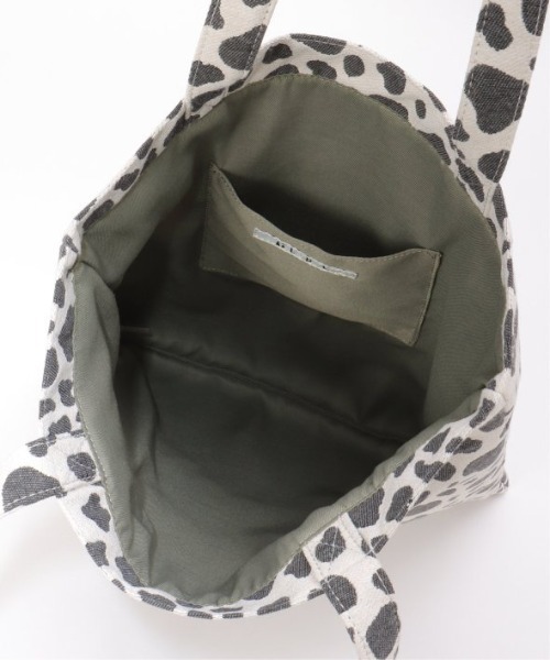 LBC（エルビーシー）の「ジャガードA４トートバッグ（トートバッグ・レディース・ライトグレー/コーラル/ブルー/オレンジ/ライトブルー・FREE）」の15枚目の写真