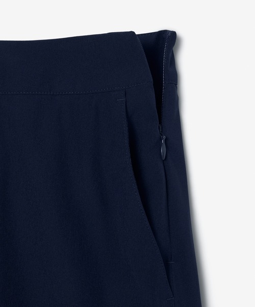 LACOSTE（ラコステ）の「ハイストレッチ ウルトラドライゴルフプリーツスカート インナー付き（スカート・レディース・ホワイト/ネイビー・38/36/34）」の8枚目の写真