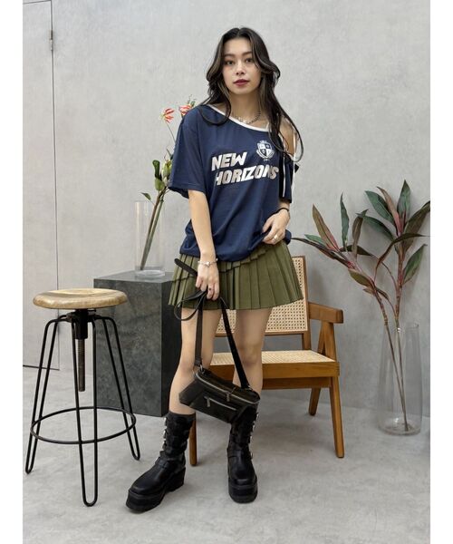 EVRIS(エヴリス)の「レイヤードプリーツミニスカート(スカート・レディース・ベージュ/チャコールグレー/カーキ・MEDIUM/SMALL)」の17枚目の写真