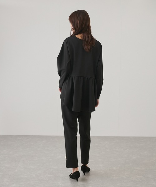 Jayro(ジャイロ)の「パール使いペプラムプルオーバー(Tシャツ/カットソー・レディース・ブラック/ベージュ/グレー・M)」の9枚目の写真