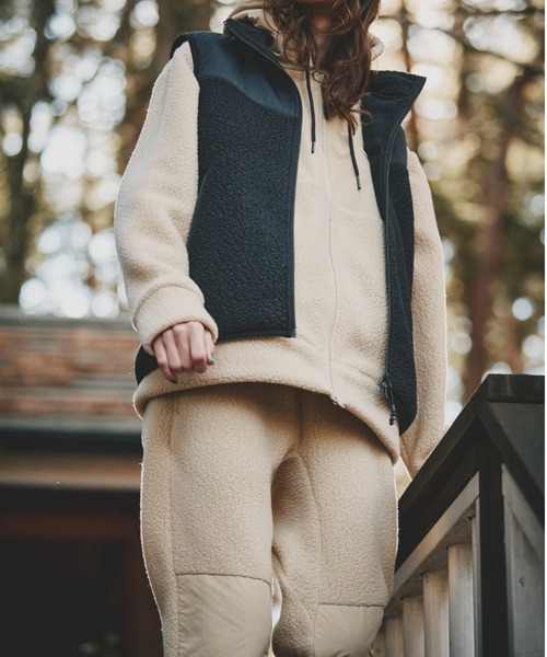 WIND AND SEA（ウィンダンシー）の「POLARTEC BOA FLEECE SWITCHED F/Z PARKA（ブルゾン・メンズ・ブラック/ベージュ・LARGE/XL/L/M）」の10枚目の写真